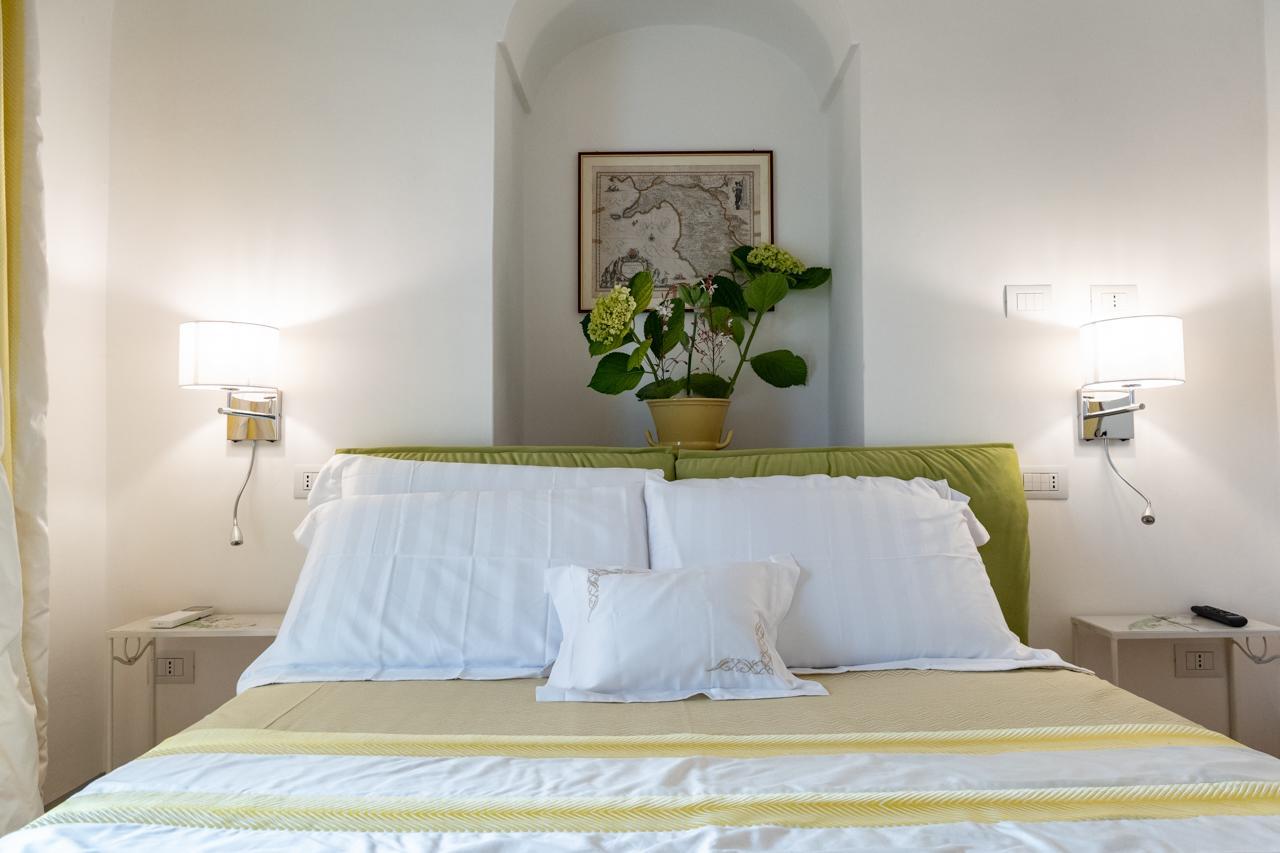 Hotel Eleanor' S Garden Ravello Esterno foto